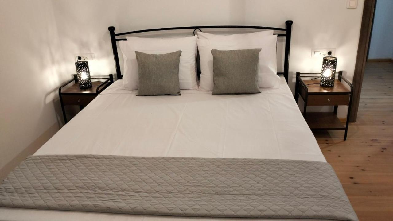 Vikou House Villa Gyri Ngoại thất bức ảnh